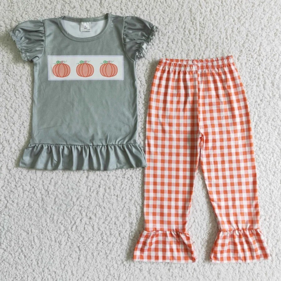 Gingham Pumpkin Set