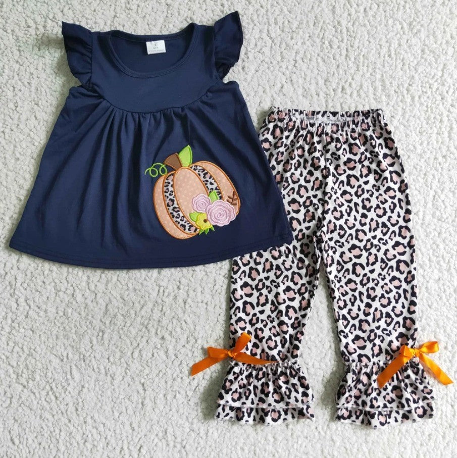 Embroidered Cheetah Pumpkin Set