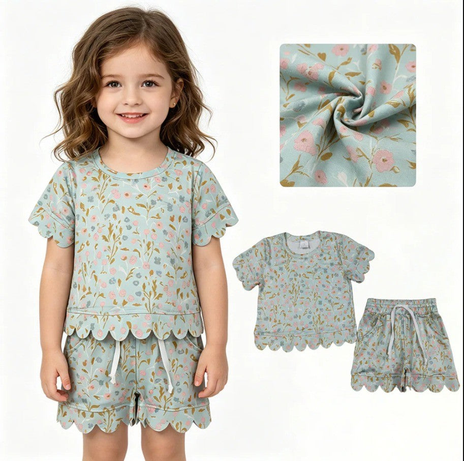 Scalloped Floral Short Set